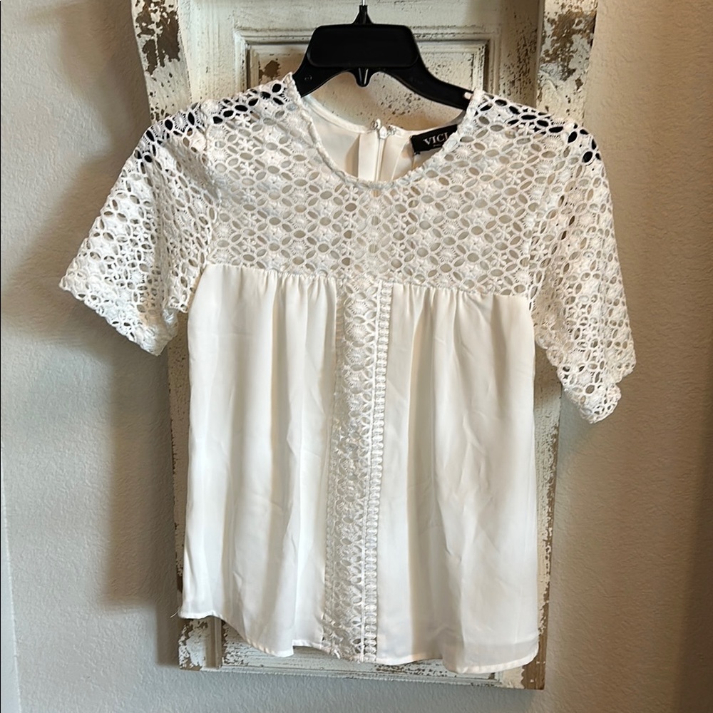 Vici White Eyelet Blouse